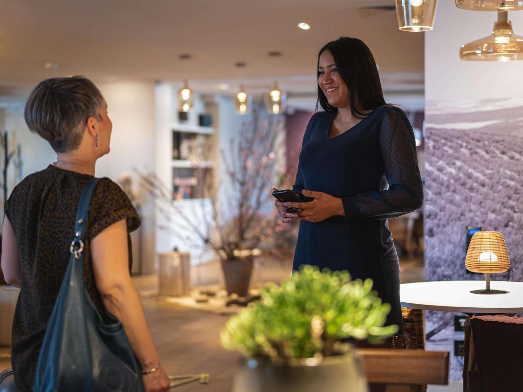 Mercure Valence Valence  Eksteriør billede